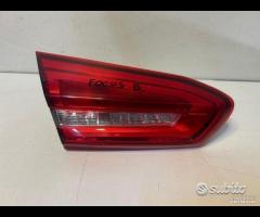 Fanalino portellone ford focus berlina 2019 2024