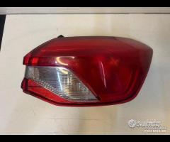 Fanale posteriore ford focus berlina 2019 2024 - 5
