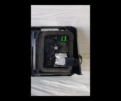 Fanale posteriore dx land rover discovery sport 18