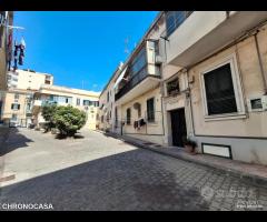 Bivani piano terra Via Placida