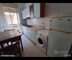 Zona Annunziata, tre vani più servizi - 23