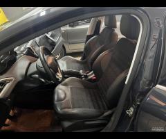 Peugeot 2008 BlueHDi 100 GT Line 2017 - 21