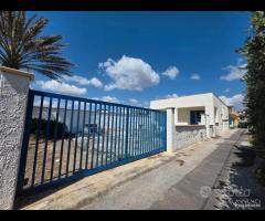 Triscina villa con accesso diretto al mare