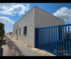 Triscina villa con accesso diretto al mare