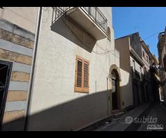 Castelvetrano, App. piano 1 e 2 via La Farina