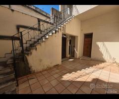 Castelvetrano, App. piano 1 e 2 via La Farina