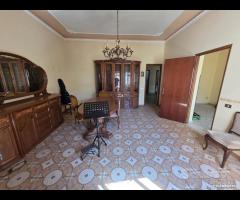 Castelvetrano, App. piano 1 e 2 via La Farina - 8