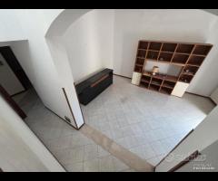 Castelvetrano, App. piano 1 e 2 via Minghetti - 14