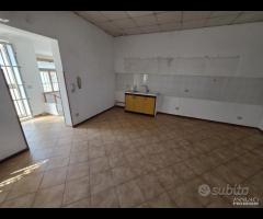 Castelvetrano, App. piano 1 e 2 via Minghetti - 18