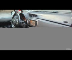 Toyota Yaris 1.0 5 porte Lounge - 22
