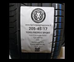 2 GOMME 205 45 17 TOYO A70387