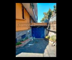 Ampio locale a Catania