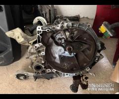 Cambio peugeot 2008 2017 - 1