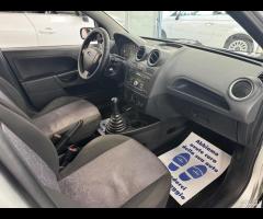 Ford Fiesta 1.4 TDCi 5p. Ghia - 9