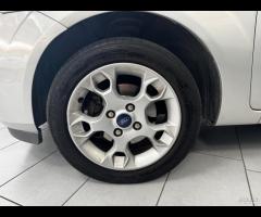 Ford Fiesta 1.4 TDCi 5p. Ghia - 15
