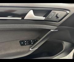 Volkswagen Golf 2.0 TDI 5p. 4MOTION Highline BlueM - 9