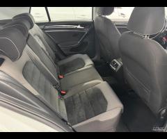 Volkswagen Golf 2.0 TDI 5p. 4MOTION Highline BlueM - 13