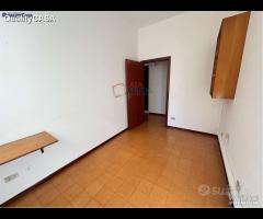 Trilocale al piano terra con garage e cantina - 19