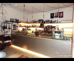 Bar e piccola cucina a montemarciano