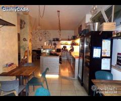 Bar e piccola cucina a montemarciano