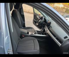 Audi A4 Avant 35 TDI/163 CV S tronic Business - 12