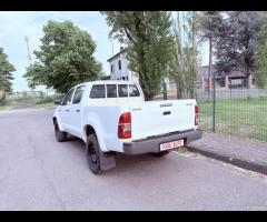 Toyota Hilux 4WD 2015 - UNICO PROPRIETARIO OK PERM - 9