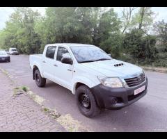 Toyota Hilux 4WD 2015 - UNICO PROPRIETARIO OK PERM - 11