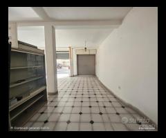 Locale magazzino - 9