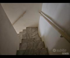 Via Pignatelli , indipendente con terrazzo - 17