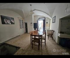 Via Pignatelli , indipendente con terrazzo - 25