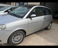 Lancia Ypsilon 1.4 Platino cv 95 automatica ok neo - 2