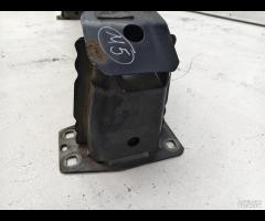 RINFORZO TRAVERSA PARAURTI SUPPORTO ANTERIORE RR E - 11