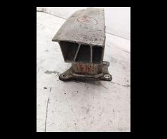 RINFORZO TRAVERSA PARAURTI SUPPORTO POSTERIORE AUD - 8