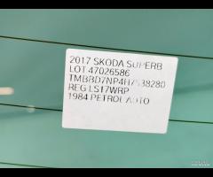PORTELLONE COFANO POSTERIORE BAULE SKODA SUPERB II - 8