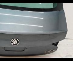 PORTELLONE COFANO POSTERIORE BAULE SKODA SUPERB II - 13
