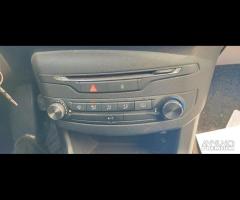 Ricambi Peugeot 308 Van 1.6 D del 2015 - 11