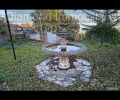 Casa semindipendente con terreno a Zafferana Etnea