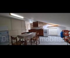 Luminosa mansarda con posto auto a Riposto