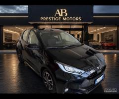 Toyota Yaris 1.5 Hybrid 5 porte Lounge - 1