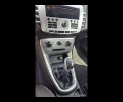 Lancia Delta 1.6 MJT DPF Platino - 12