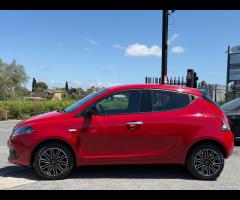 Lancia Ypsilon 1.0 FireFly 5 porte Hybrid Gold - 12