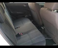 Suzuki Swift 1.2 gpl - 15