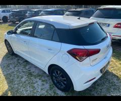 HYUNDAI - i20 - 1.2 GPL 5p. Blackline - NEOPATENTA - 11