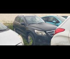 Ricambi VW Tiguan 2.0 D del 2008 motore CBA