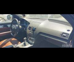 Ricambi Mercedes W204 2.2 D del 2008 - 4