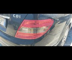 Ricambi Mercedes W204 2.2 D del 2008 - 15