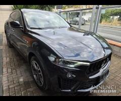 Maserati Levante V6 350 CV Q4 Gransport