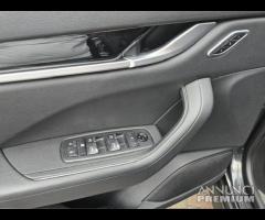 Maserati Levante V6 350 CV Q4 Gransport - 13