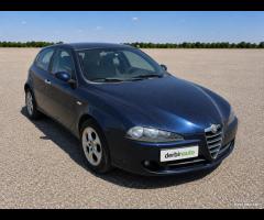 Alfa Romeo 147 1.9 JTD (120) 3 porte Distinctive