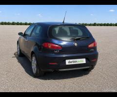 Alfa Romeo 147 1.9 JTD (120) 3 porte Distinctive